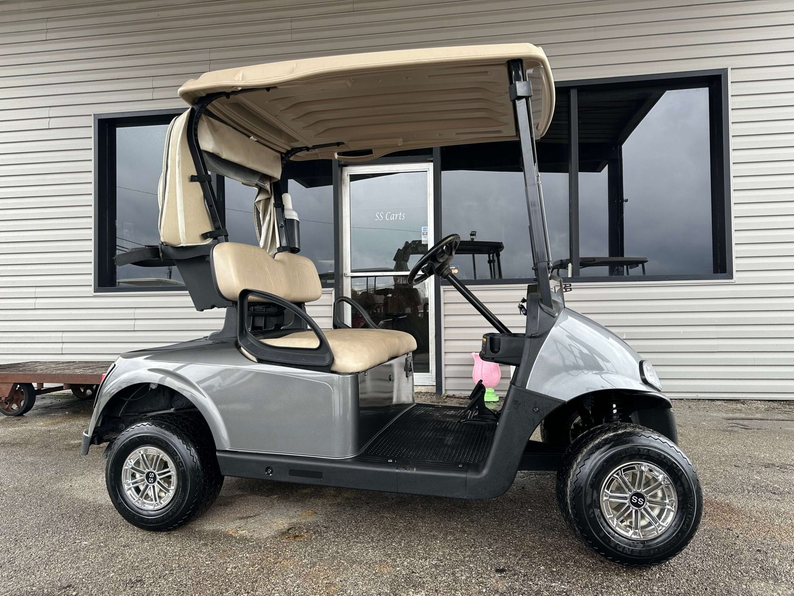 2020 E-Z GO RXV Electric 2P | Grey