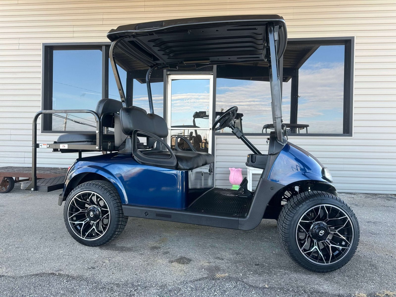 2020 E-Z GO RXV Electric 4P | Patriot Blue